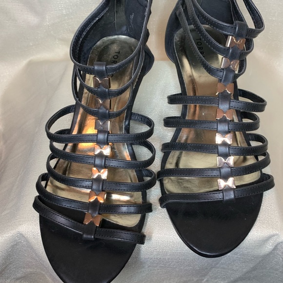 torrid | Shoes | Torrid Gold Bow Gladiator Sandals Size Black | Poshmark